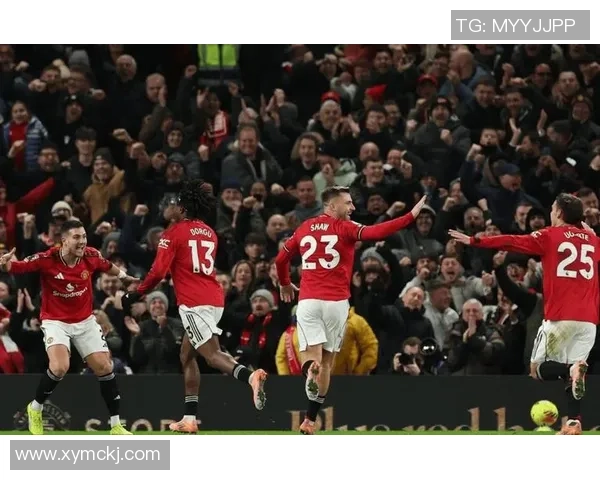 欧联杯激战曼联逆转利物浦补时绝杀引爆全场激情